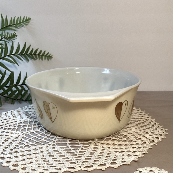 Vintage Pyrex Golden Hearts Oval Casserole 1958 - Picture 13 of 16
